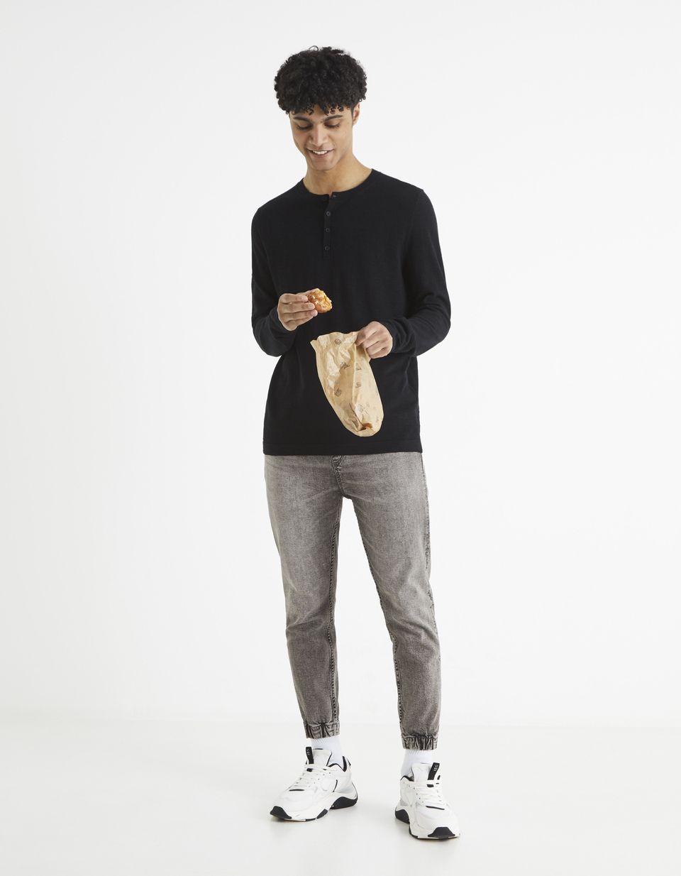 Pull léger col henley en coton mélangé