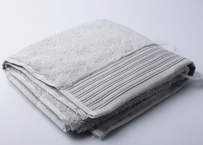 Serviette jacquard520 GSM ML L6196 70X140cm blanche x1 pièce