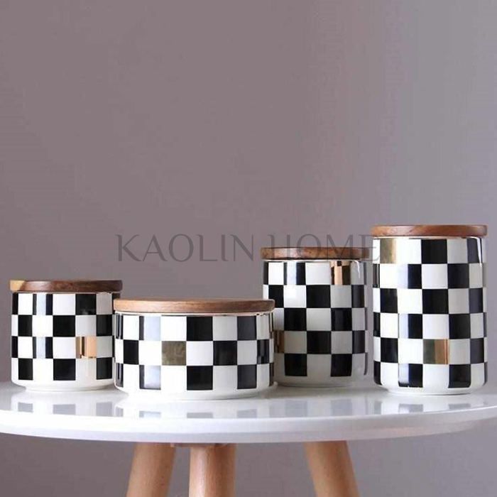 BOCAL DE CONSERVATION EN PORCELAINE - DAMIER