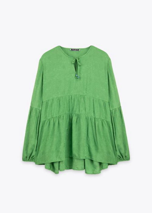 BLOUSE A DECOUPES