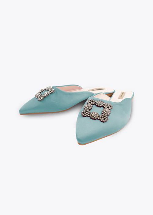 MULES SATINÉES À BIJOU