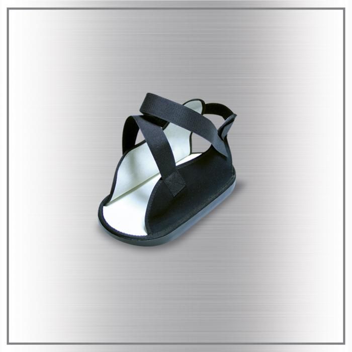 CHAUSSURE A PLATRE