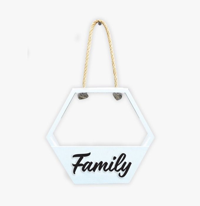 CUBE HEXAGONAL AVEC MOT DECO ATTACHER A UNE COURDE BLANC 31.5*27.5*10