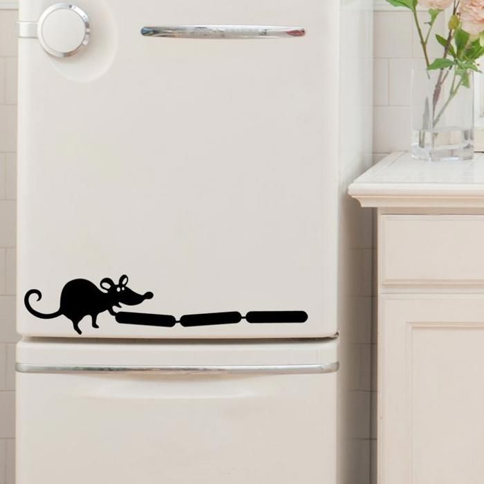 Sticker autocollant frigo souris et saucisses 45 L x 9 H cm