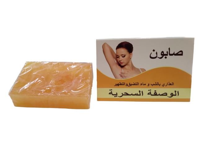 Savon intime , serrer et restauration de l'humidité