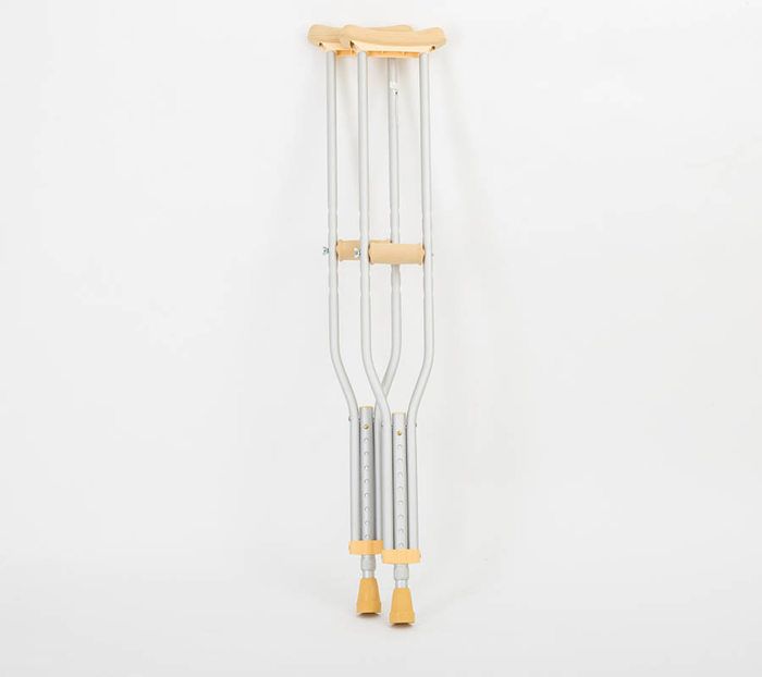 2  BEQUILLE EN ALUMINIUM REGLABLE ADULTE