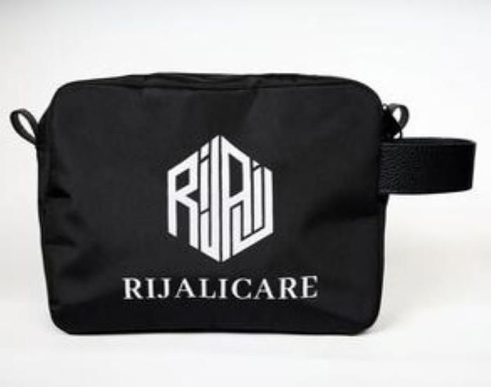 Trousse de toilette homme