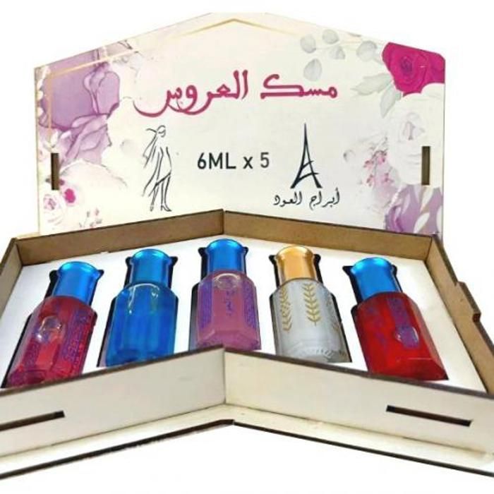 Coffret Musk al Aroos pour femme compose du 5 aromes 6 ml