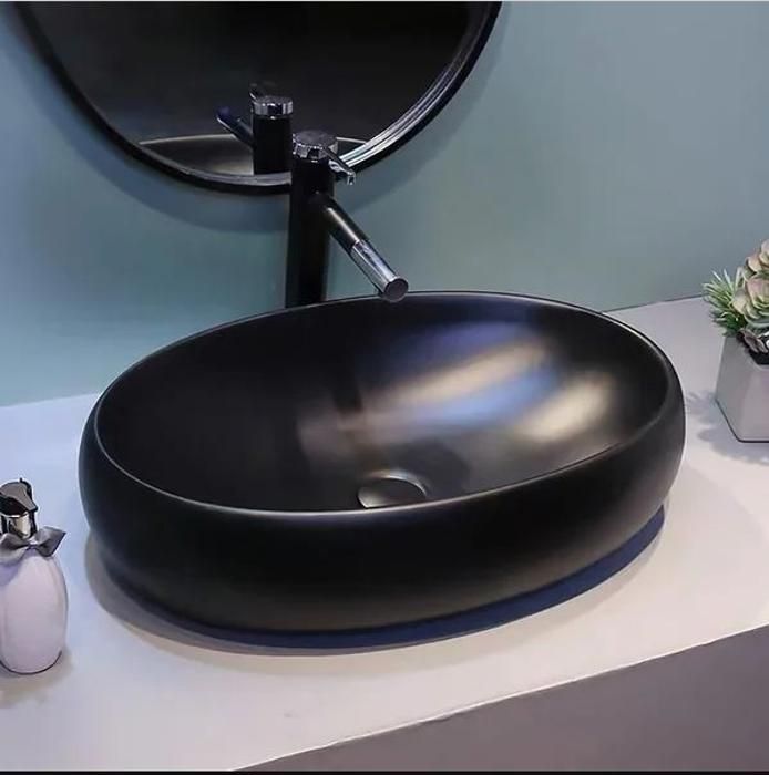 Vasque à poser oval noir mat 480*330*140