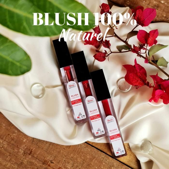 Blush Liquide Naturel Longue Tenue pour une Fraîcheur Éclatante.