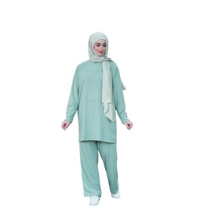 Ensemble long et modeste en Vert