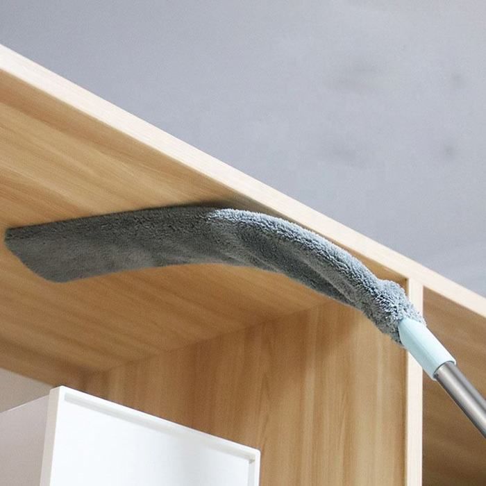 Balai télescopique pour enlever la poussière