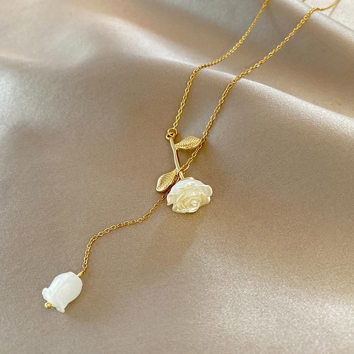 Clémentine Paris Collier décoré en forme de rose - CG064