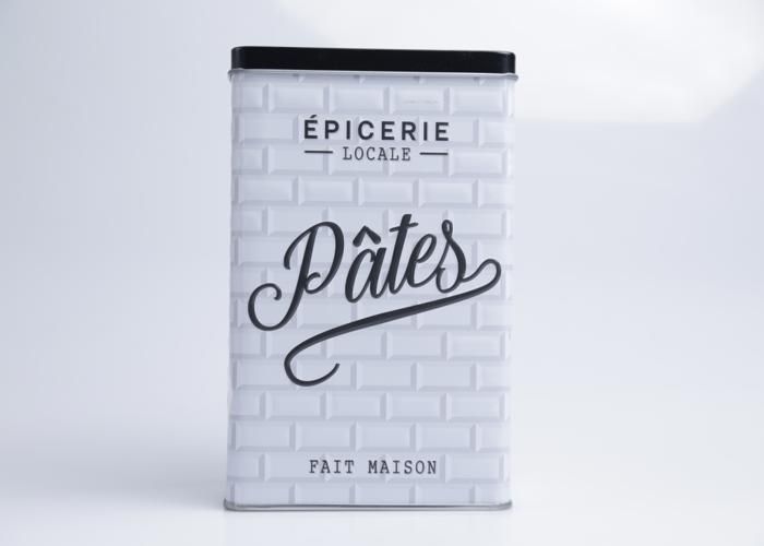 Boîte à farine en métal embossé “Brooklyn” M12 – 18,3 x 7 cm