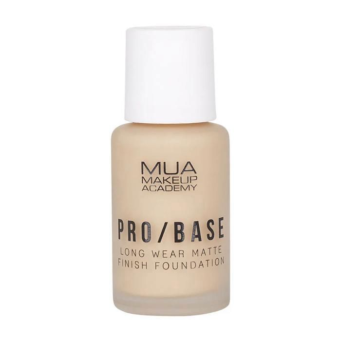 MUA PRO BASE FOND DE TEINT LONGUE TENUE FINI MAT 130