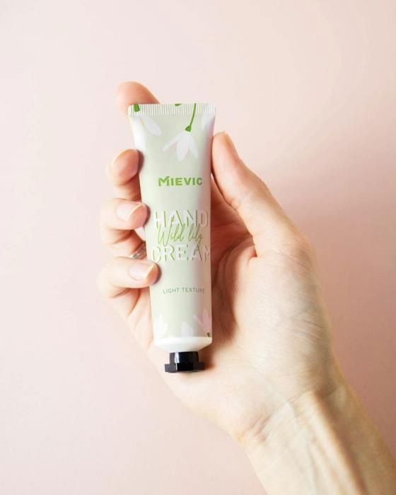 Crème pour les mains au lys sauvage