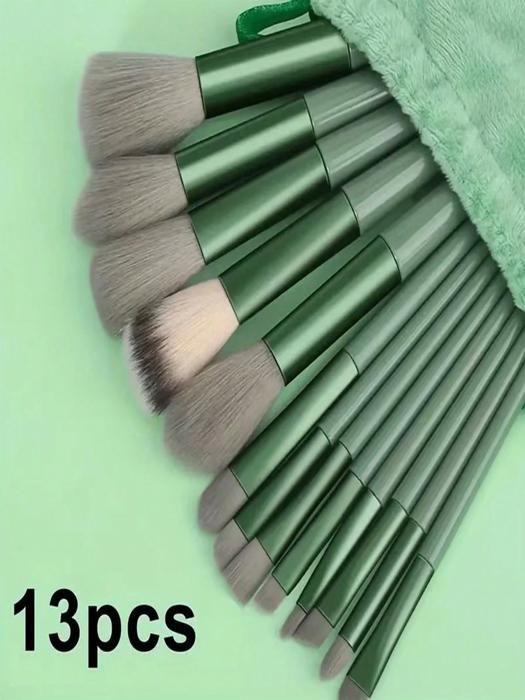 Ensemble De 13 Pinceaux De Couleur Verts Avec Sac De Rangement