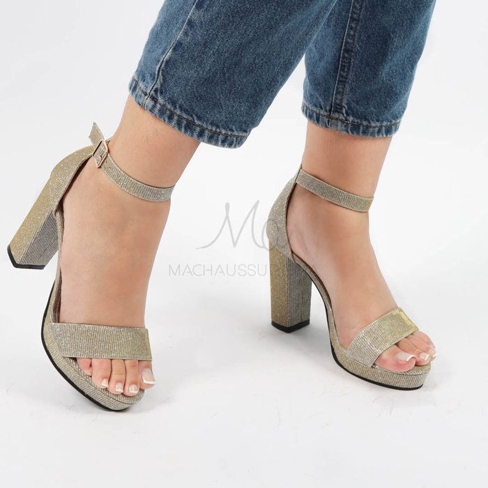 Sandales à talons en dorée