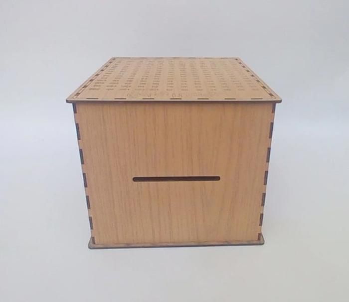 Tirelire en bois MDF