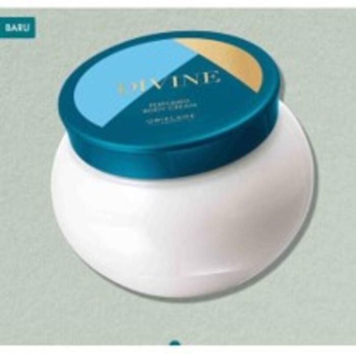 Oriflame Crème parfumée et hydratante pour le corps Divine 250ml