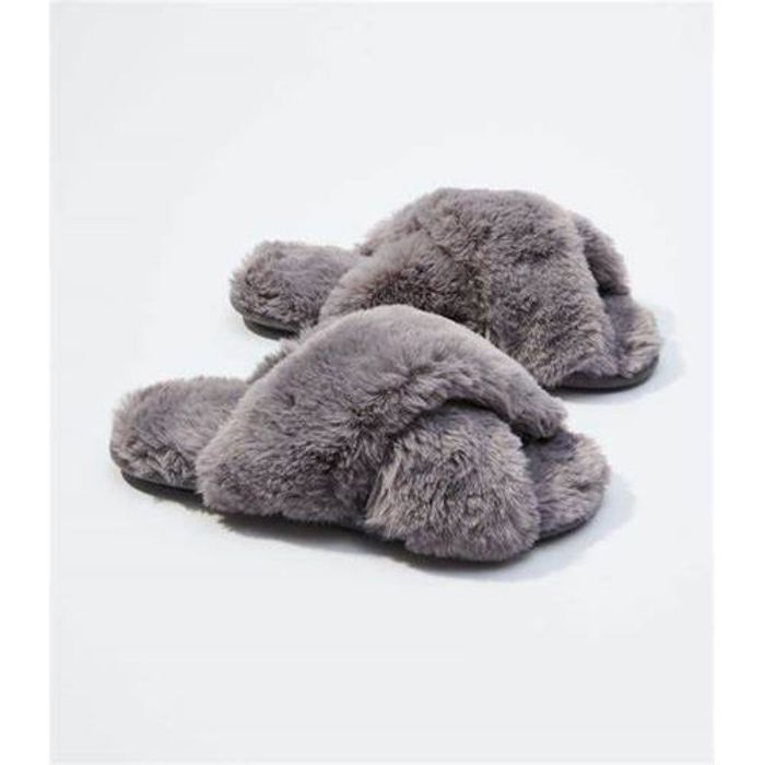 Pantoufle fourrure duveteux -gris