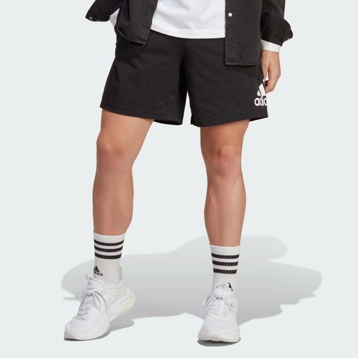 short polyvalent conçu dans un mix de matières recyclées et renouvelables