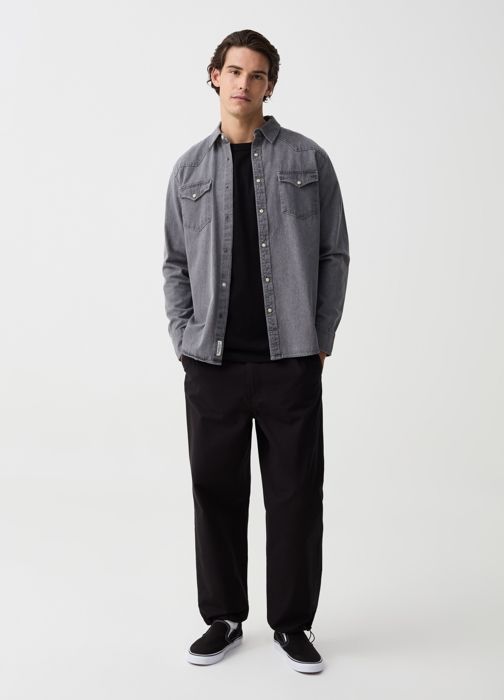 Chemise western en denim avec boutons en nacre