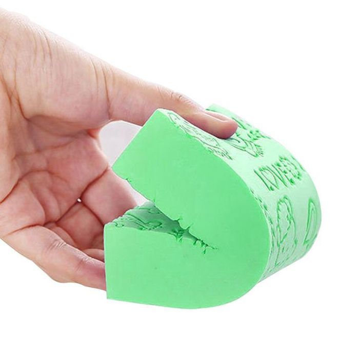 Éponge de douche exfoliante pour la peau