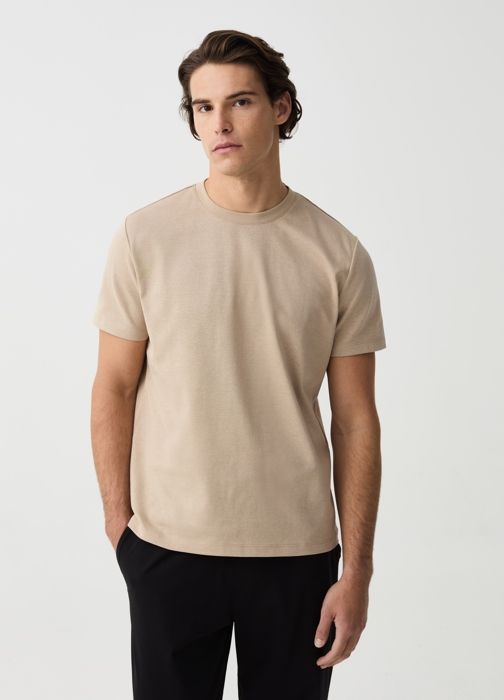 T-shirt à coupe régulière avec col rond