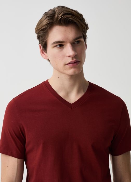 Organic cotton T-shirt with V neck