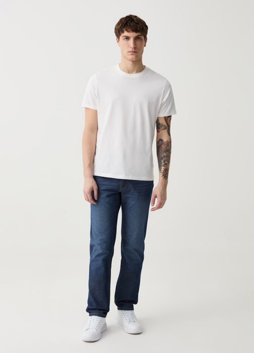 Jeans à coupe régulière avec cinq poches