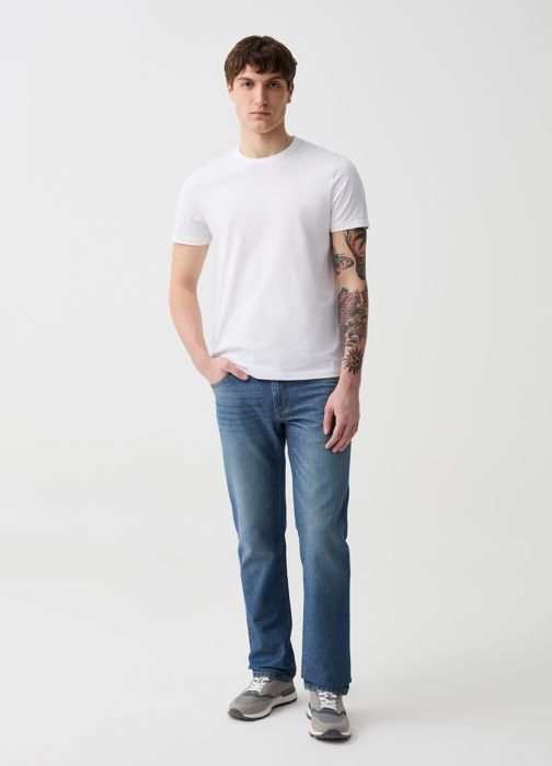 Jeans à coupe régulière avec cinq poches