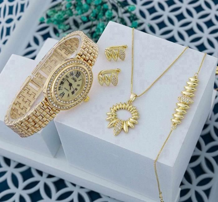 Pack montre + petite parure  en plaque or