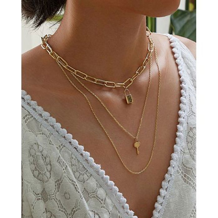 collier femme 2 chaines dore AVEC PENDENTIF clé