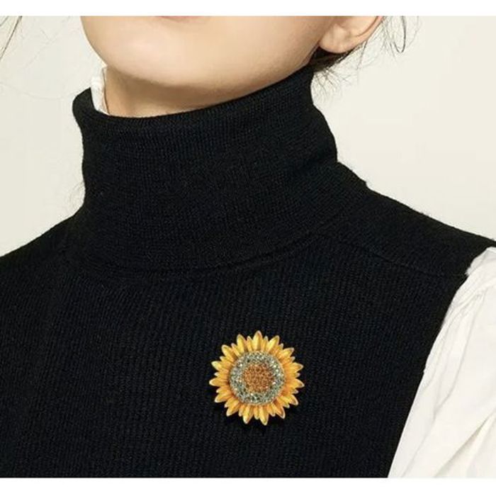 Broches de fleurs en alliage pour femmes, broche en cristal en métal