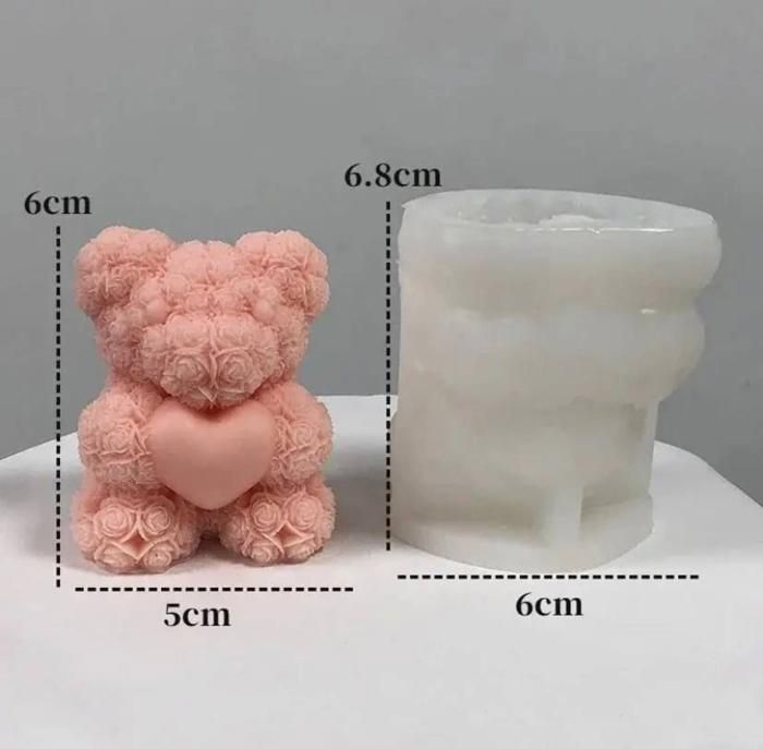 Moule À Bougie En Forme De Coeur Avec Design D'ours avec Rose