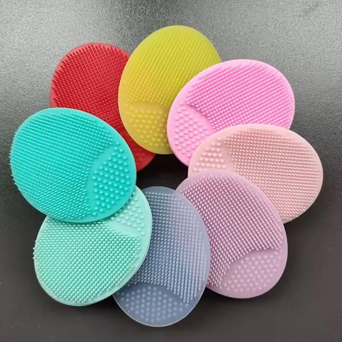 Mini brosse de nettoyage du visage en Silicone,Mini shampoing pour bébé  (Couleur aléatoire)