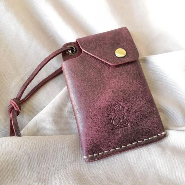 Porte carte en cuir