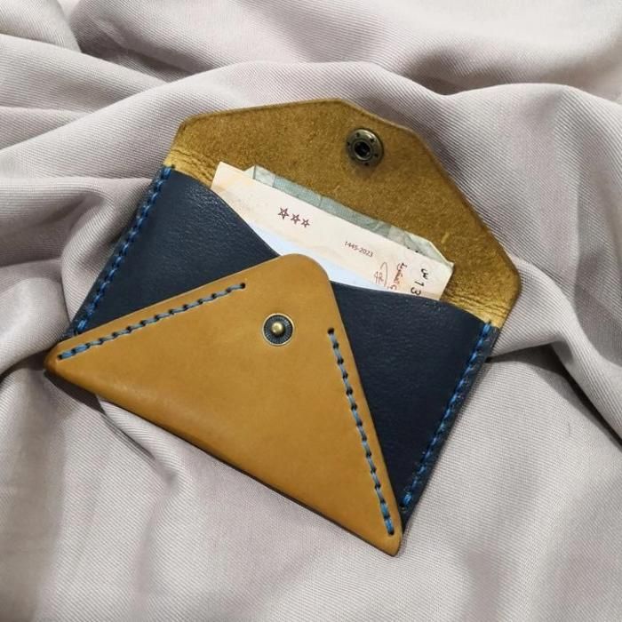 Porte cartes en cuir - HANDMADE - Marron - Pour homme - Fait main - Capacité jusqu'à 8 cartes