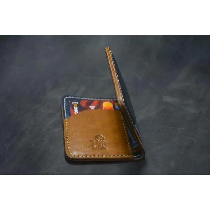 Portefeuille - HANDMADE - The Lion - Cuir italien - 100% fait main - Design minimaliste
