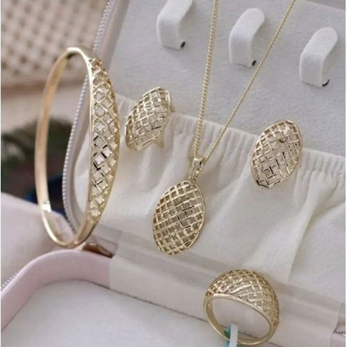 Xuping Jewelry Ensemble de bijoux pour femmes XP Collier; Bague; Bracelet
