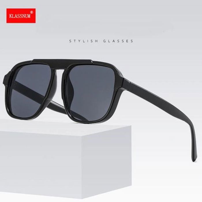 Lunettes de soleil classique à grandes monture Noir luxe Femmes- UV400