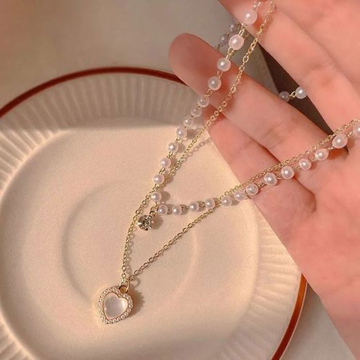 Collier Pendentif - GENERIC - Cœur d'amour - Perles - Métal doré - Calcédoine