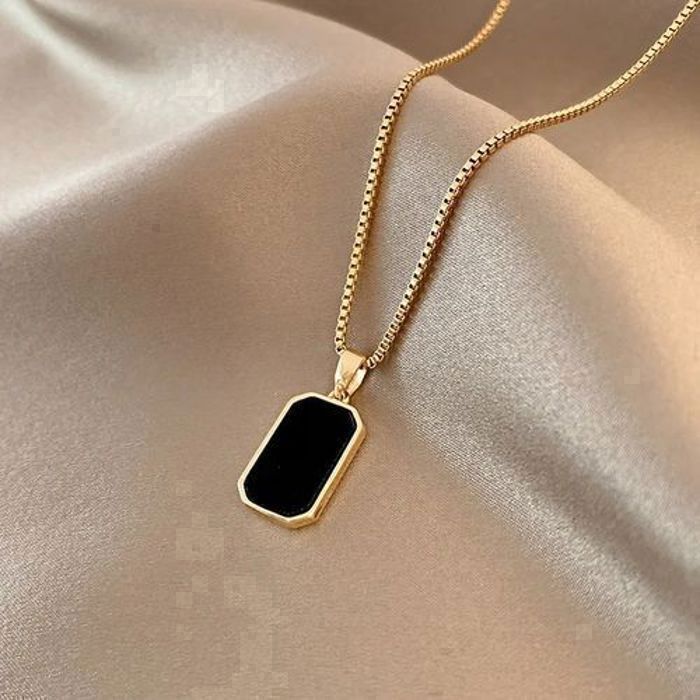 Collier - Coréen - Pendentif carré - Acier inoxydable - Émail noir - Femme