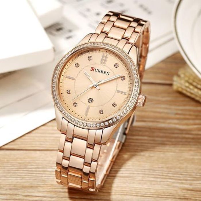Curren Montre Mouvement à quartz 9010 Cadran rond Bracelet en acier inoxydable