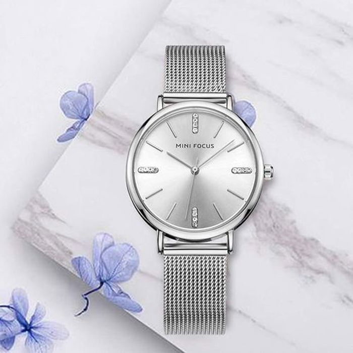 Mini Focus Montres pour femmes fines minimalistes étanches de luxe en acier inoxydable