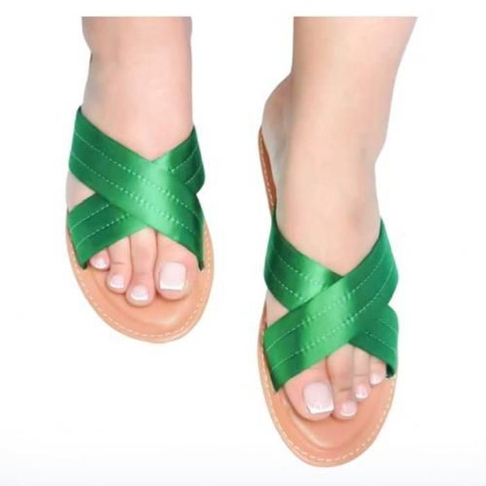 Sandales - Satinée - Vert - Bride croisée - Confortable - Semelle plate