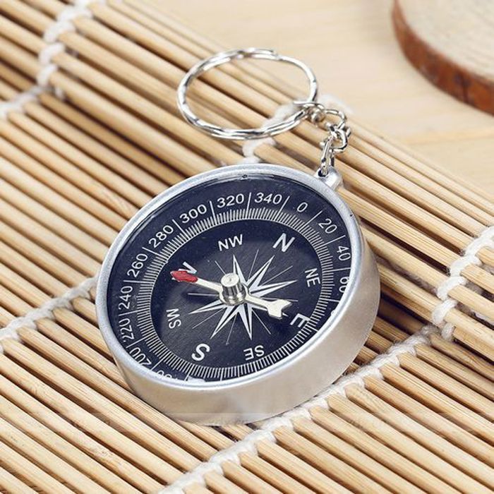 Mini Boussole Porte Clé de Poche Pour Camping Randonnée Pique Nique