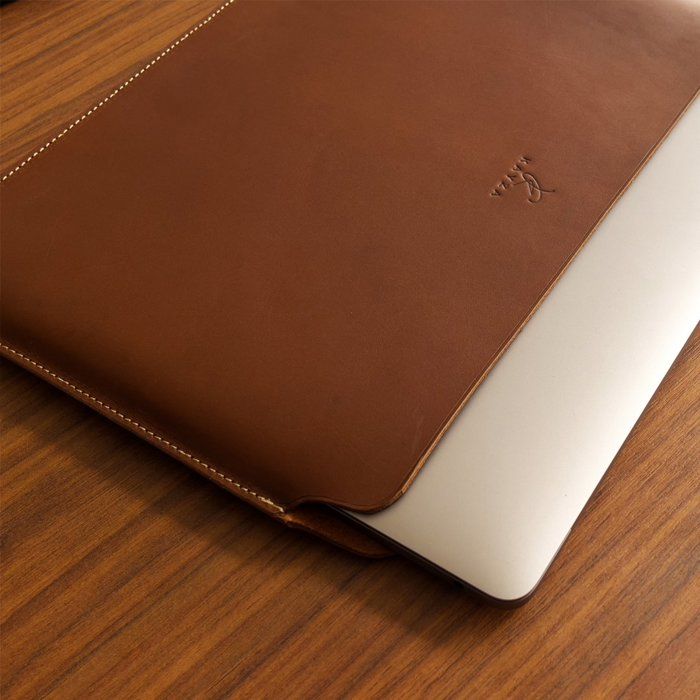 Étui en cuir - KAYZA - MacBook 16" - Marron - Cuir véritable - Protection élégante