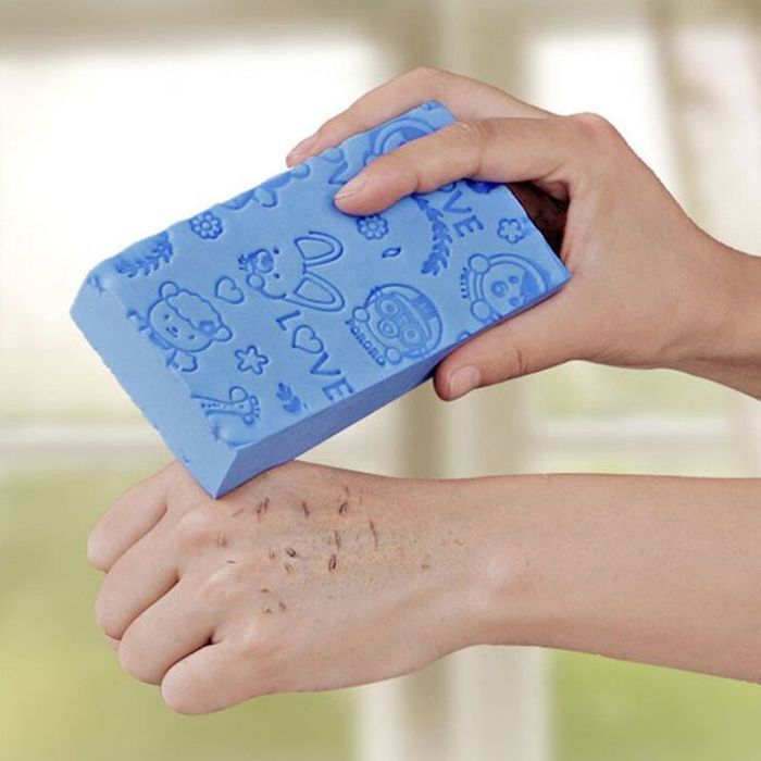 Éponge exfoliante de bain magique, élimine facilement les peaux mortes, brosse douche